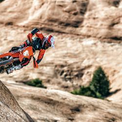 350 EXC-F MY 2017 Action 02